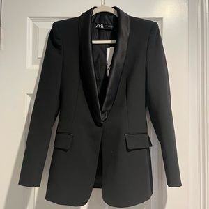 Zara women’s suit